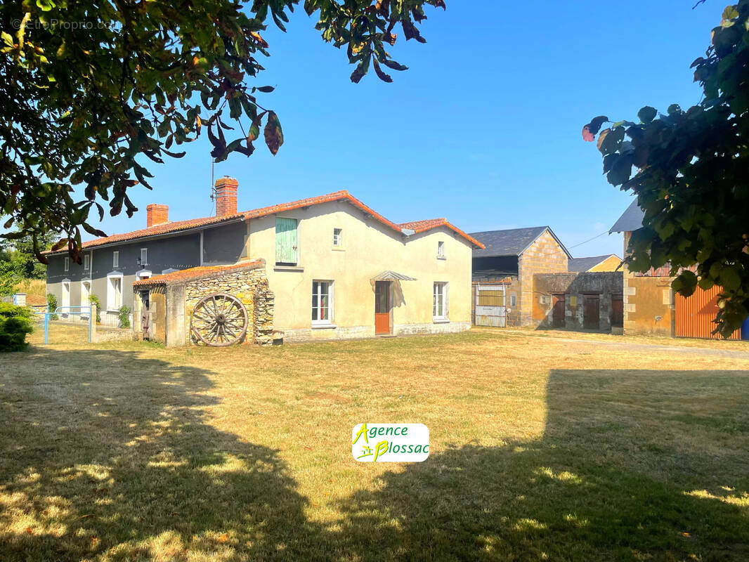 Maison à MONCONTOUR