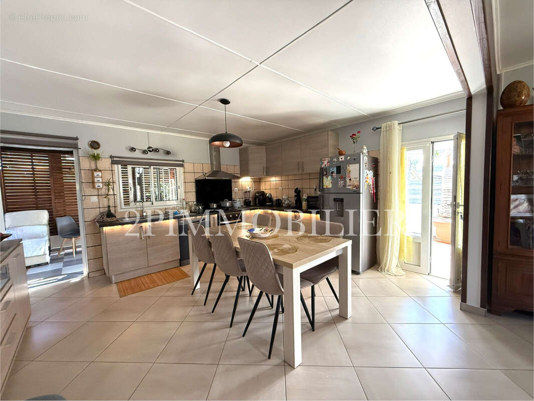 Maison à SAINT-JOSEPH