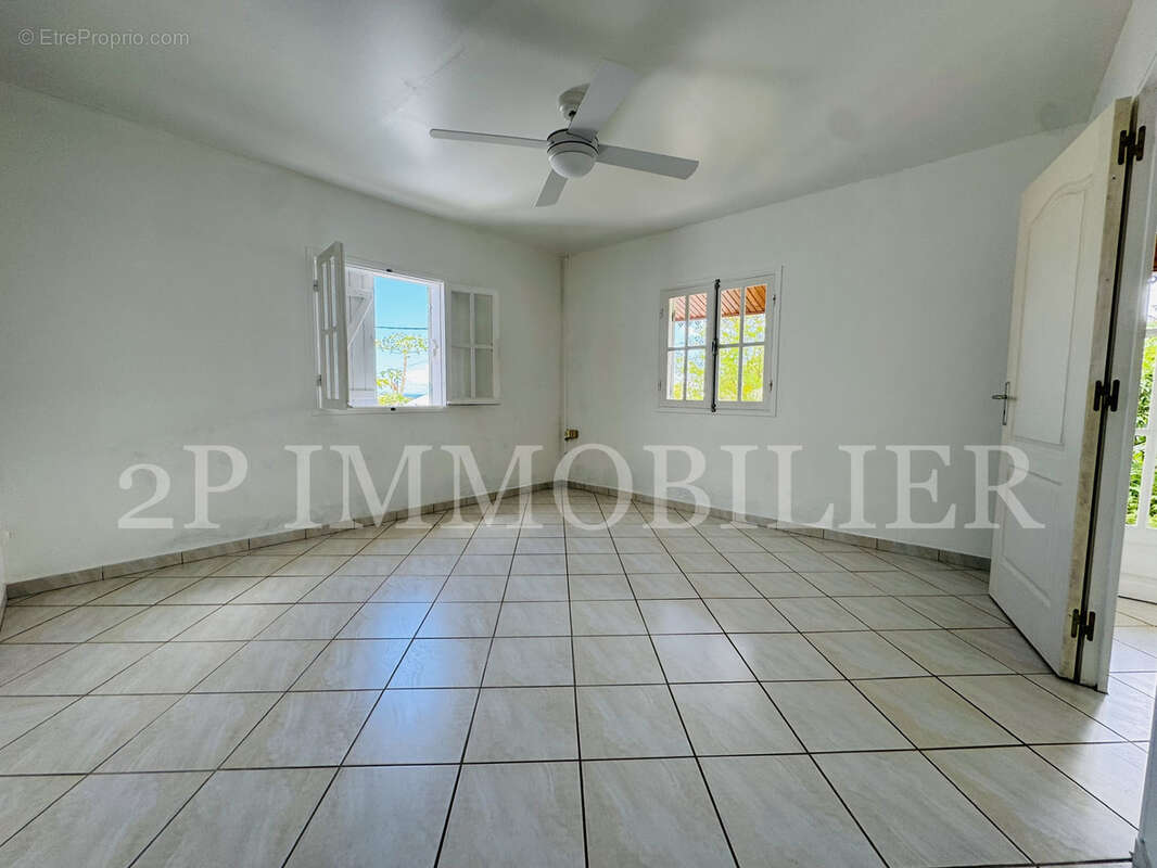 Maison à SAINT-JOSEPH