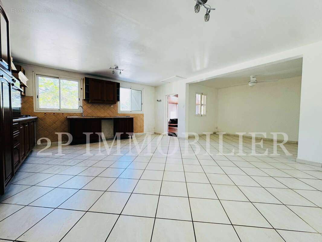 Maison à SAINT-JOSEPH