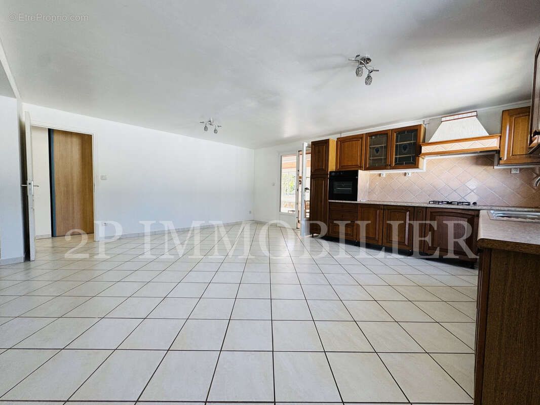 Maison à SAINT-JOSEPH