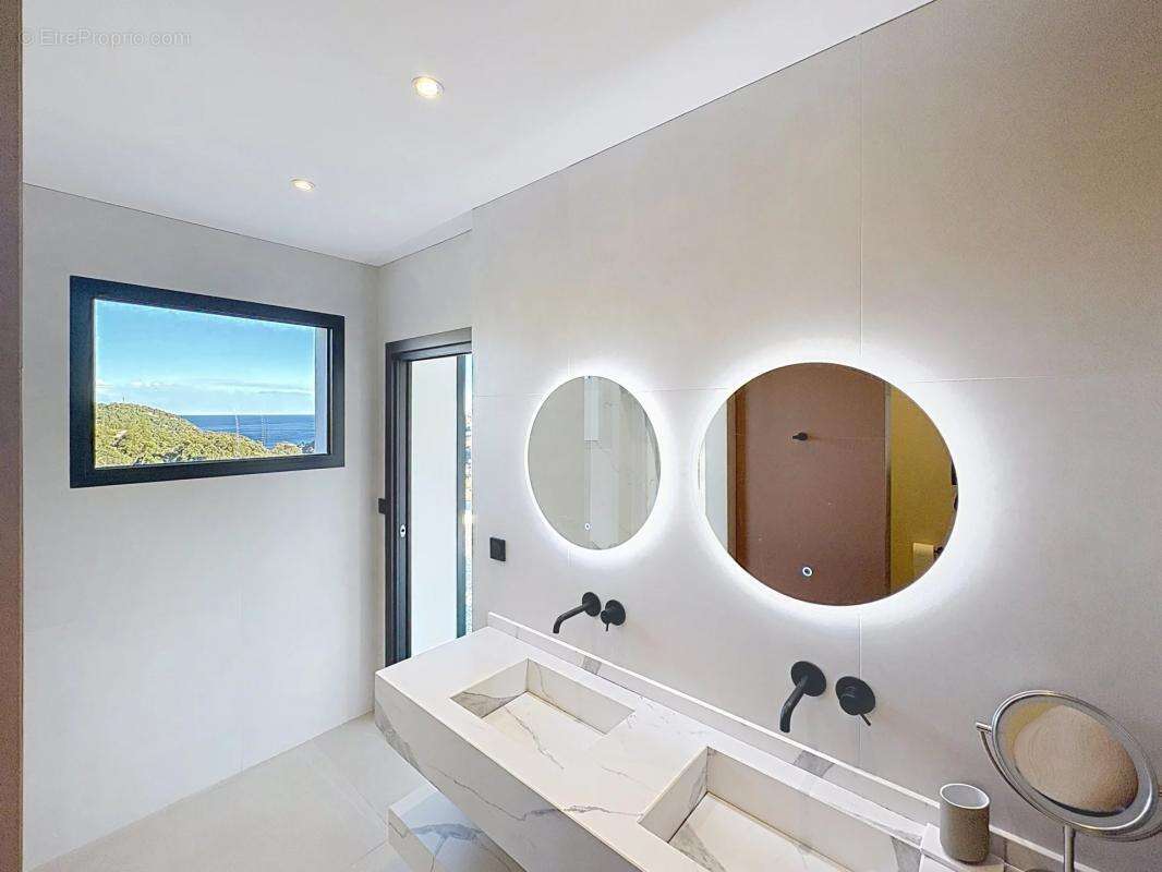 Maison à CAVALAIRE-SUR-MER