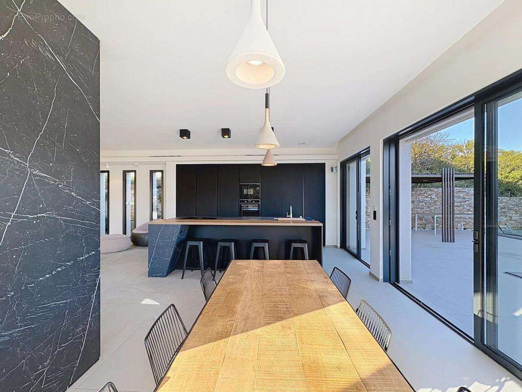 Maison à CAVALAIRE-SUR-MER