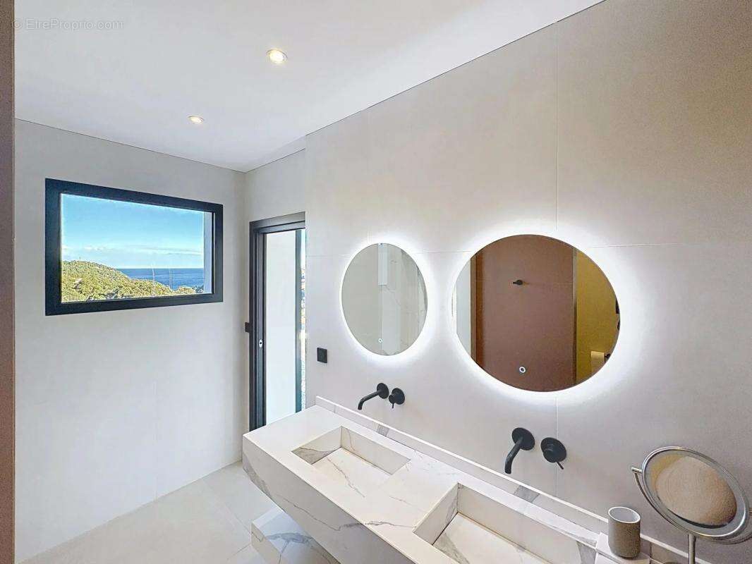 Maison à CAVALAIRE-SUR-MER