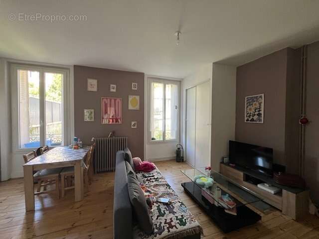 Appartement à SAINT-ETIENNE