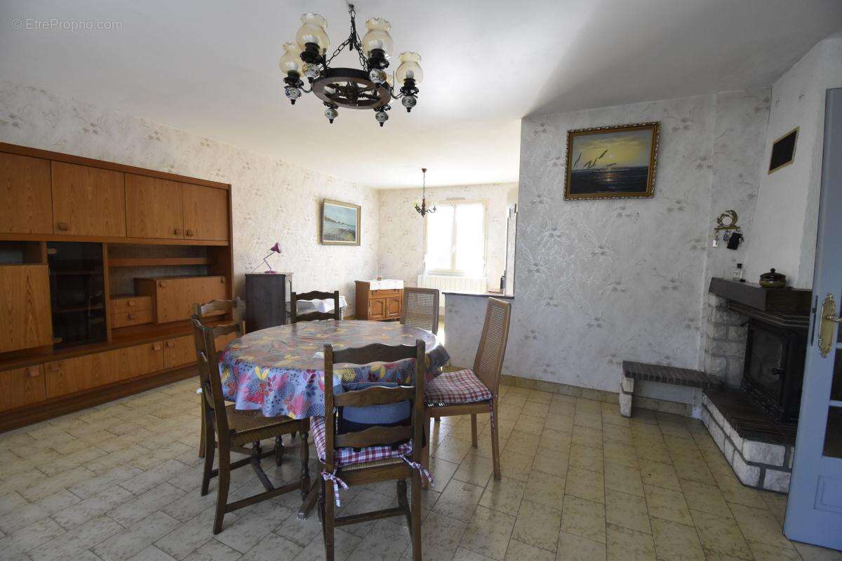 Maison à COSNE-COURS-SUR-LOIRE