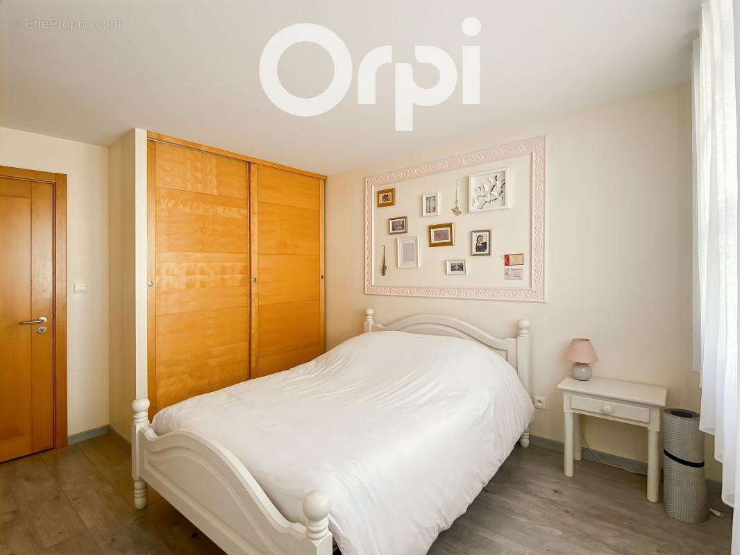 Appartement à LACHELLE