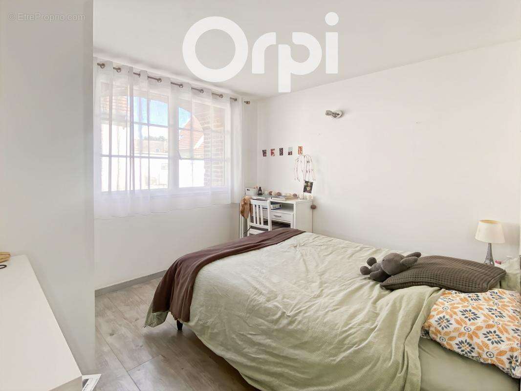 Appartement à LACHELLE