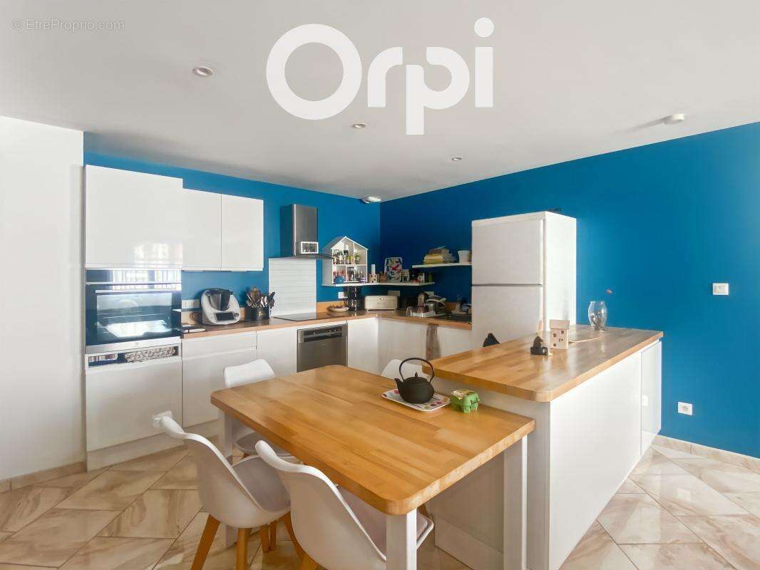 Appartement à LACHELLE