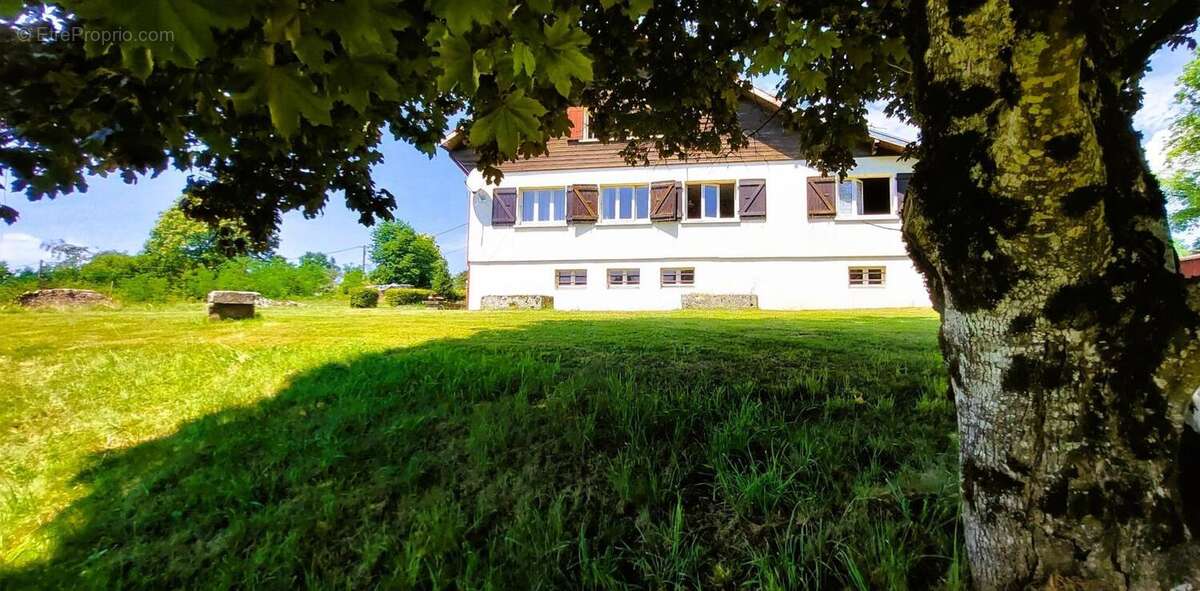 Maison à LONGEVELLE