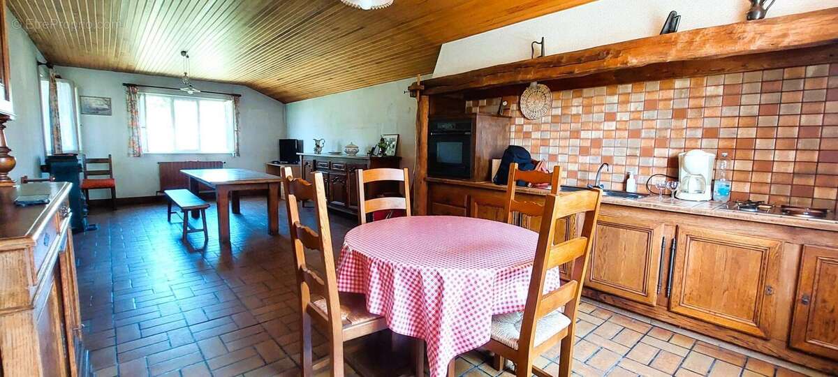 Maison à LONGEVELLE