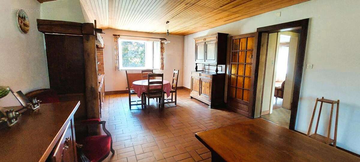 Maison à LONGEVELLE