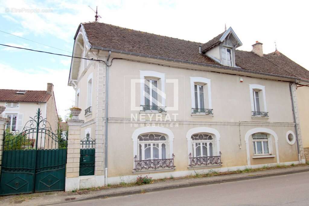 Maison à RULLY