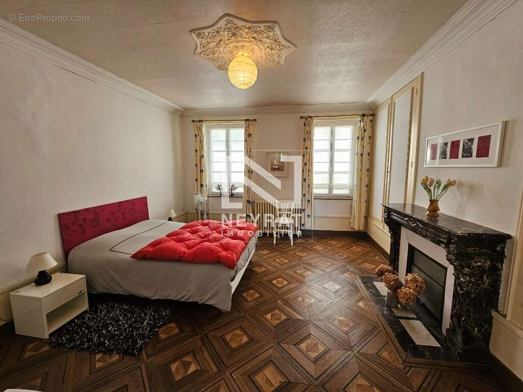 Maison à SAINT-JEAN-DE-LOSNE