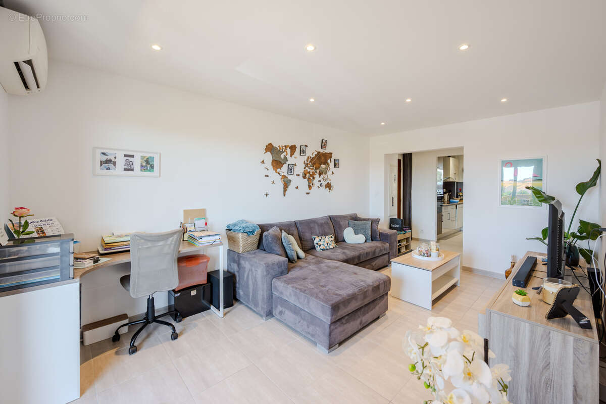 Appartement à LA FARLEDE