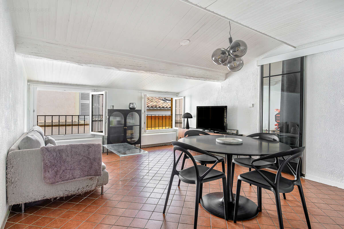 Appartement à AIX-EN-PROVENCE