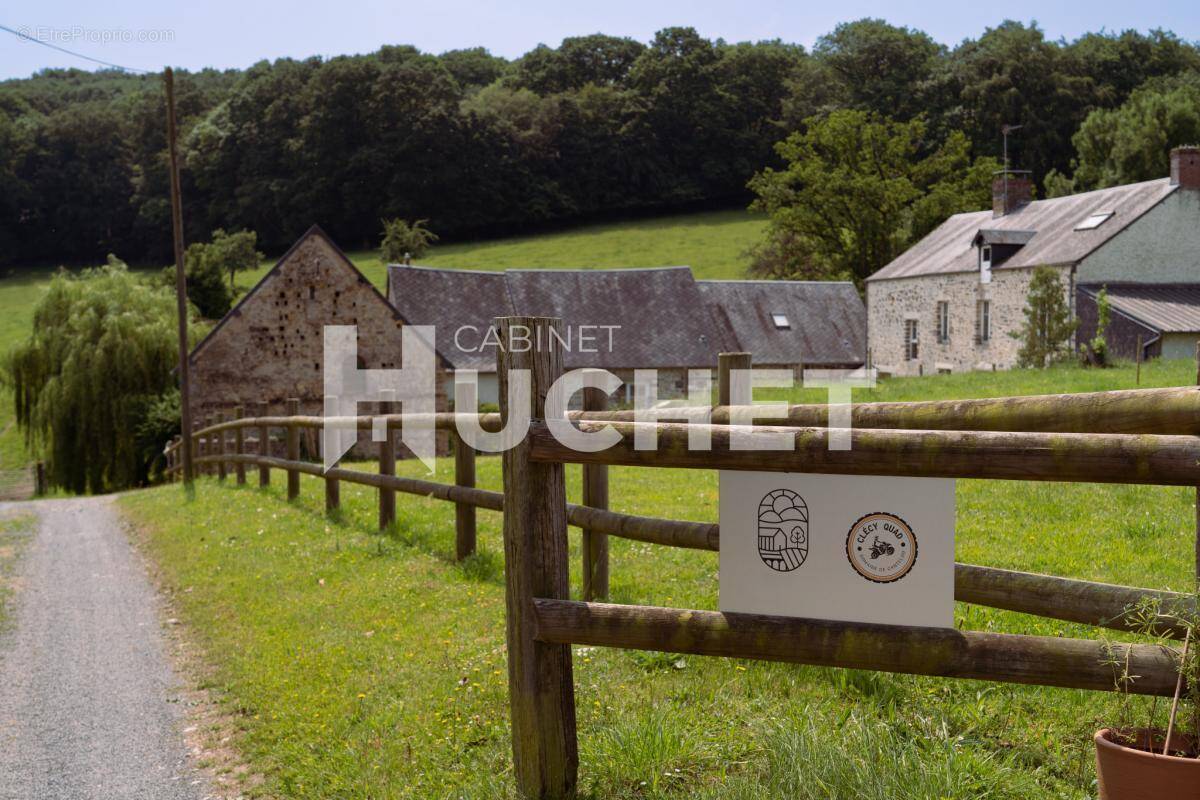 Maison à CLECY
