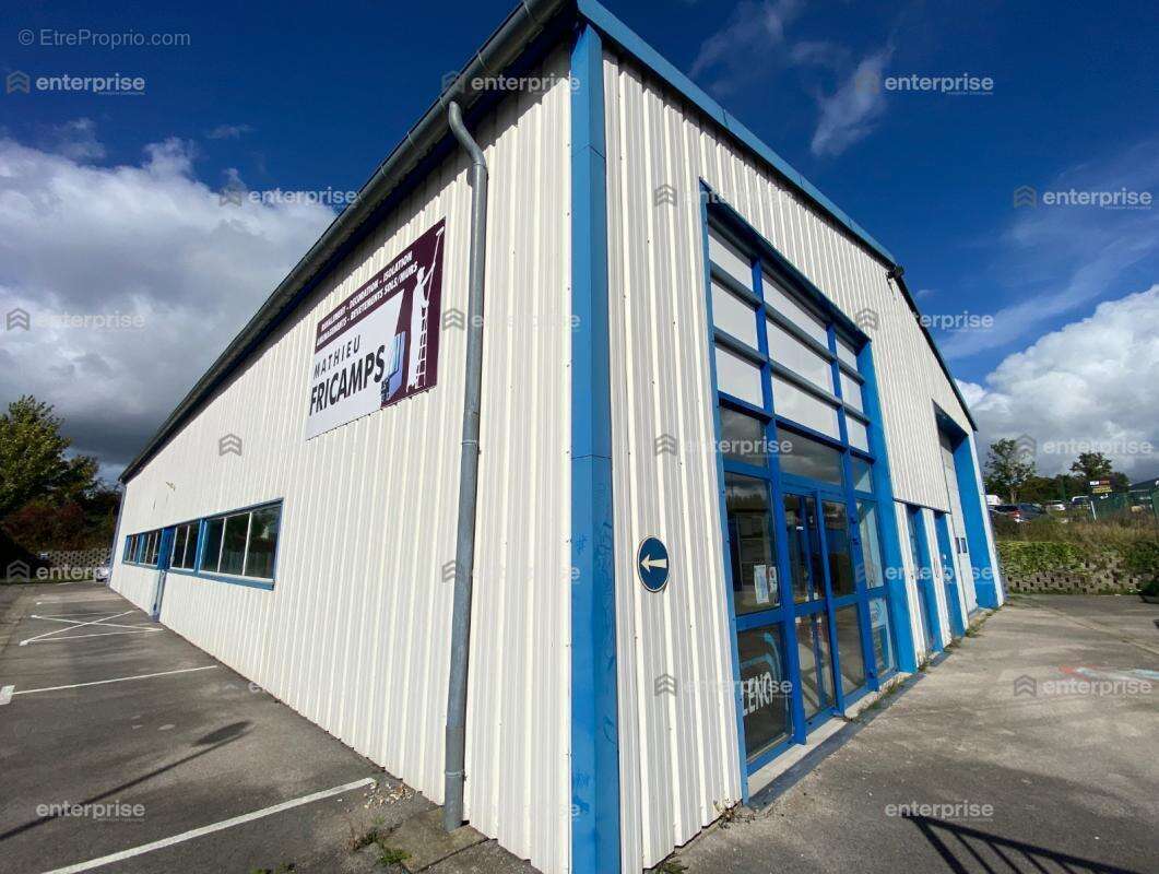 Commerce à TROISSEREUX