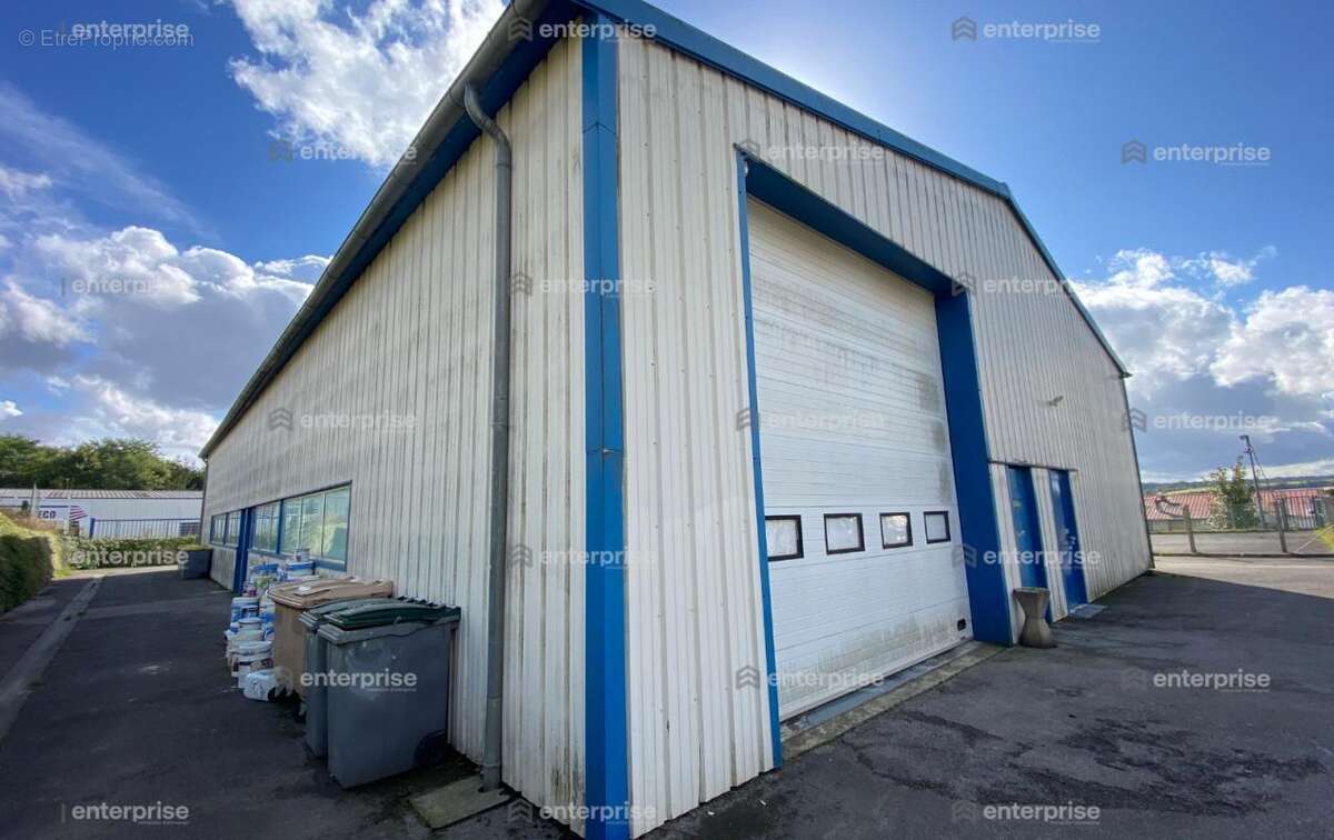 Commerce à TROISSEREUX