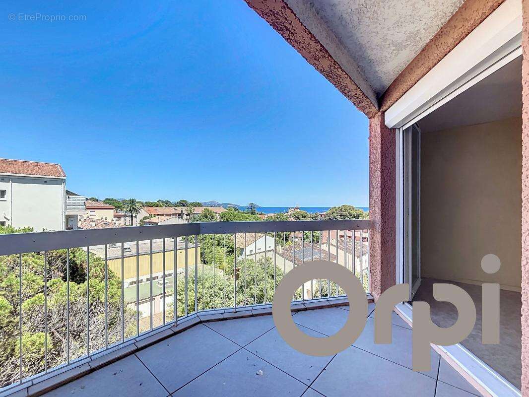 Appartement à FREJUS