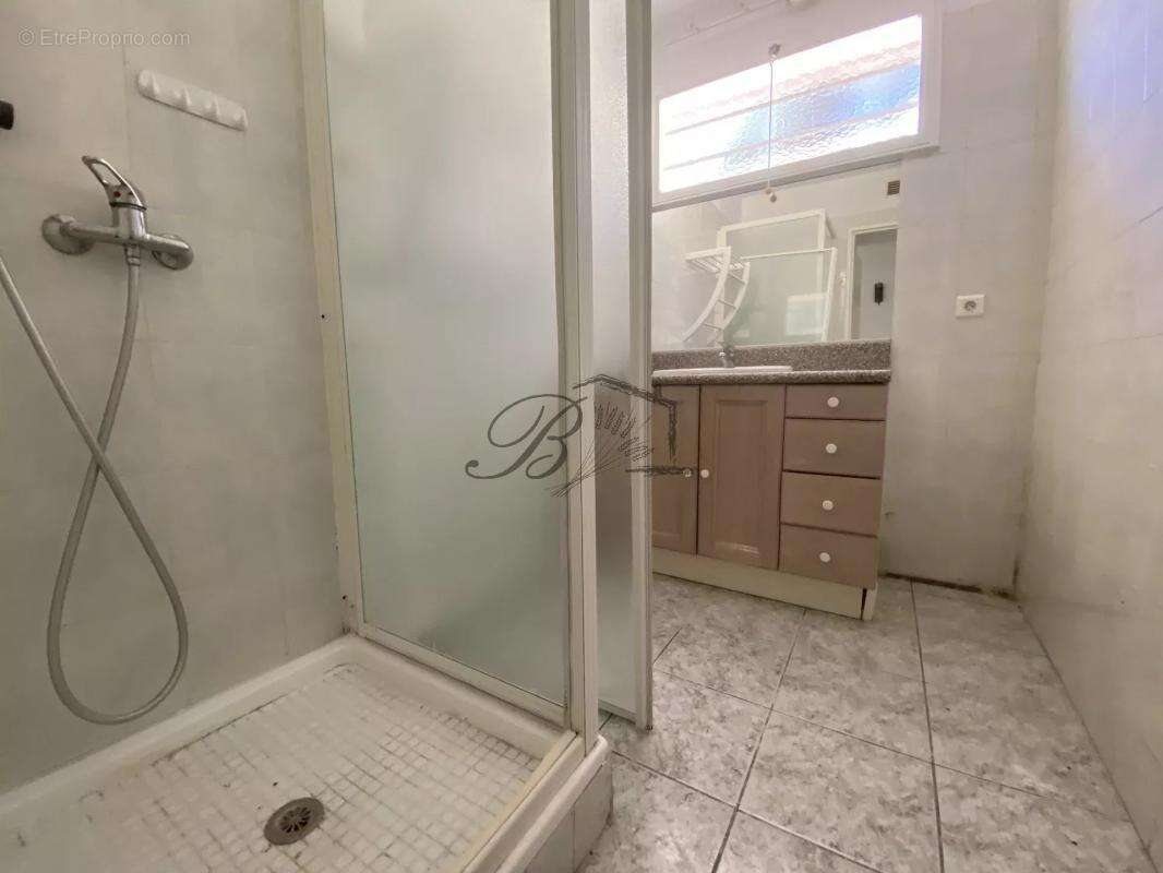 Maison à LA TOUR-D&#039;AIGUES