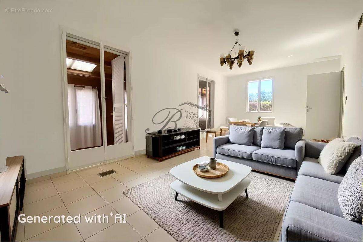 Maison à LA TOUR-D&#039;AIGUES