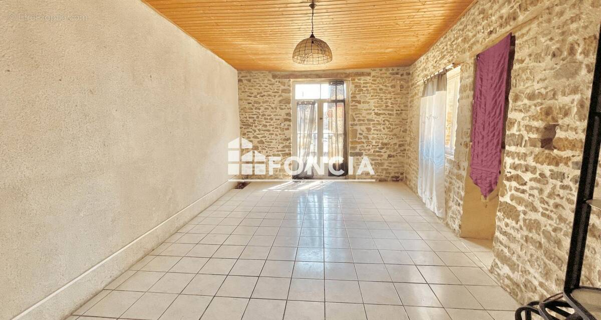 Maison à TALMONT-SAINT-HILAIRE