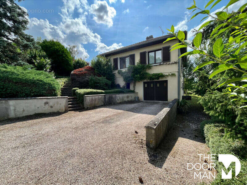 Maison à BOURBONNE-LES-BAINS