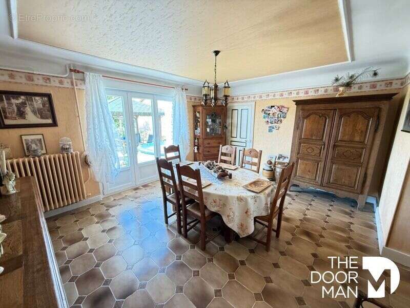 Maison à MARBEVILLE