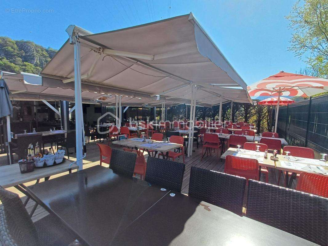 Commerce à VARCES-ALLIERES-ET-RISSET