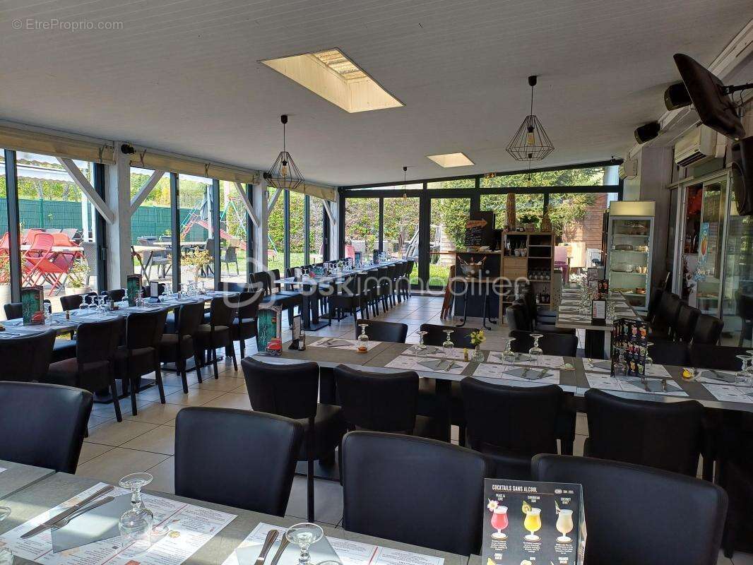 Commerce à VARCES-ALLIERES-ET-RISSET