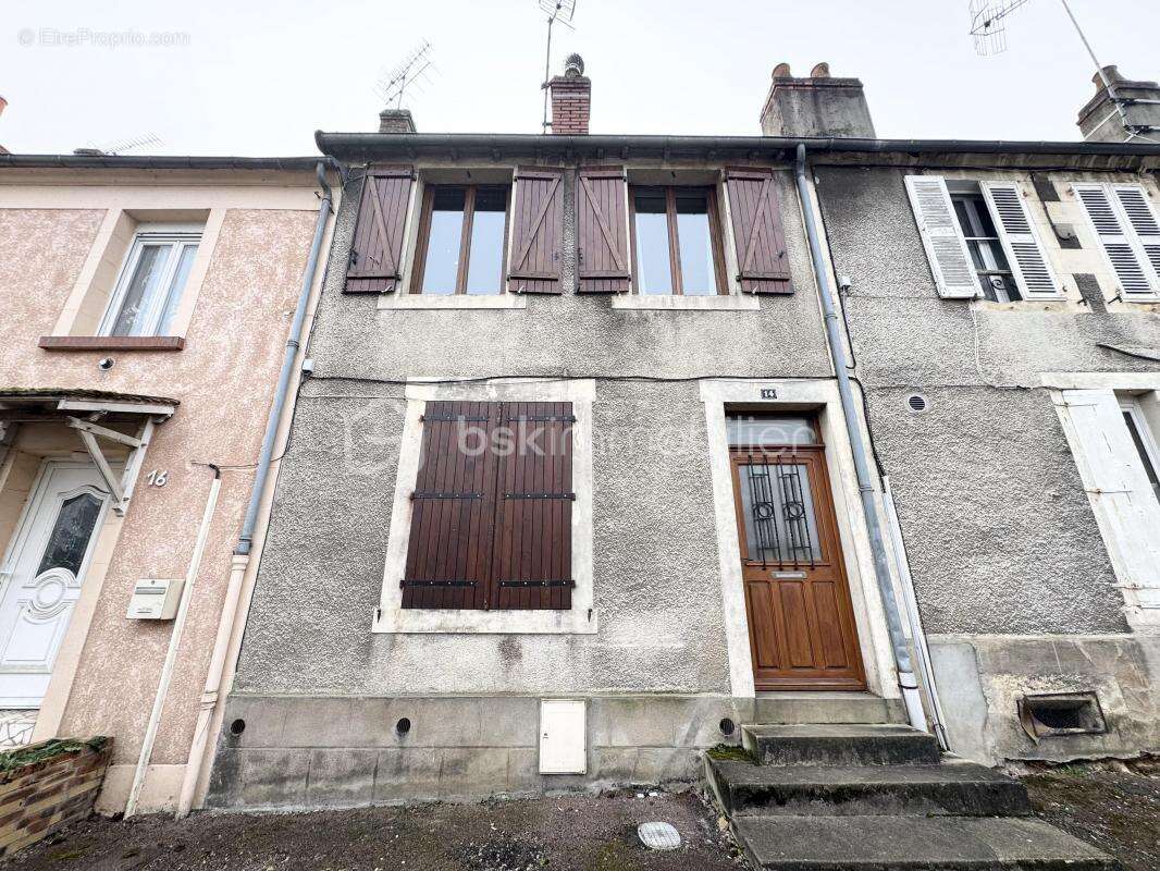 Maison à FOURCHAMBAULT