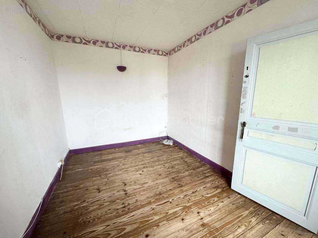 Maison à FOURCHAMBAULT