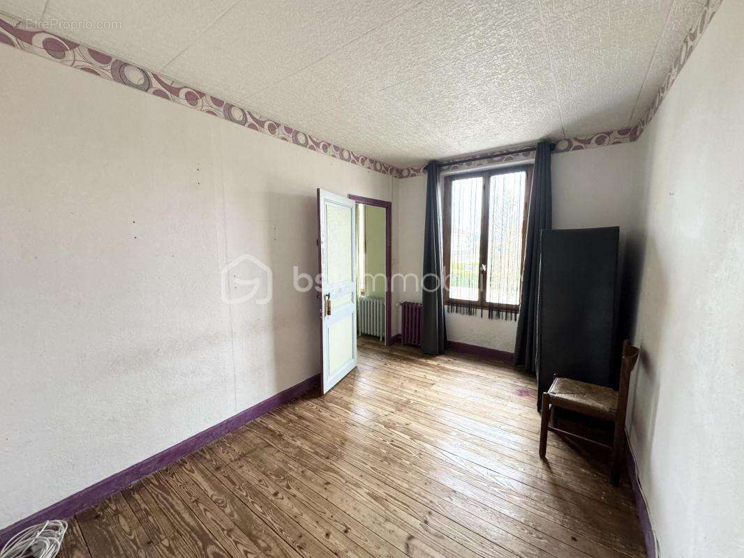 Maison à FOURCHAMBAULT