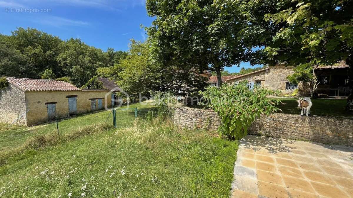 Maison à PRESSIGNAC-VICQ