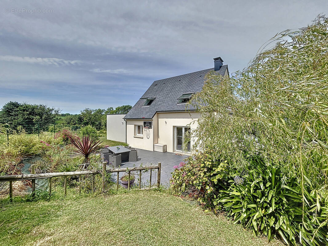 Maison à LES MOITIERS-D&#039;ALLONNE