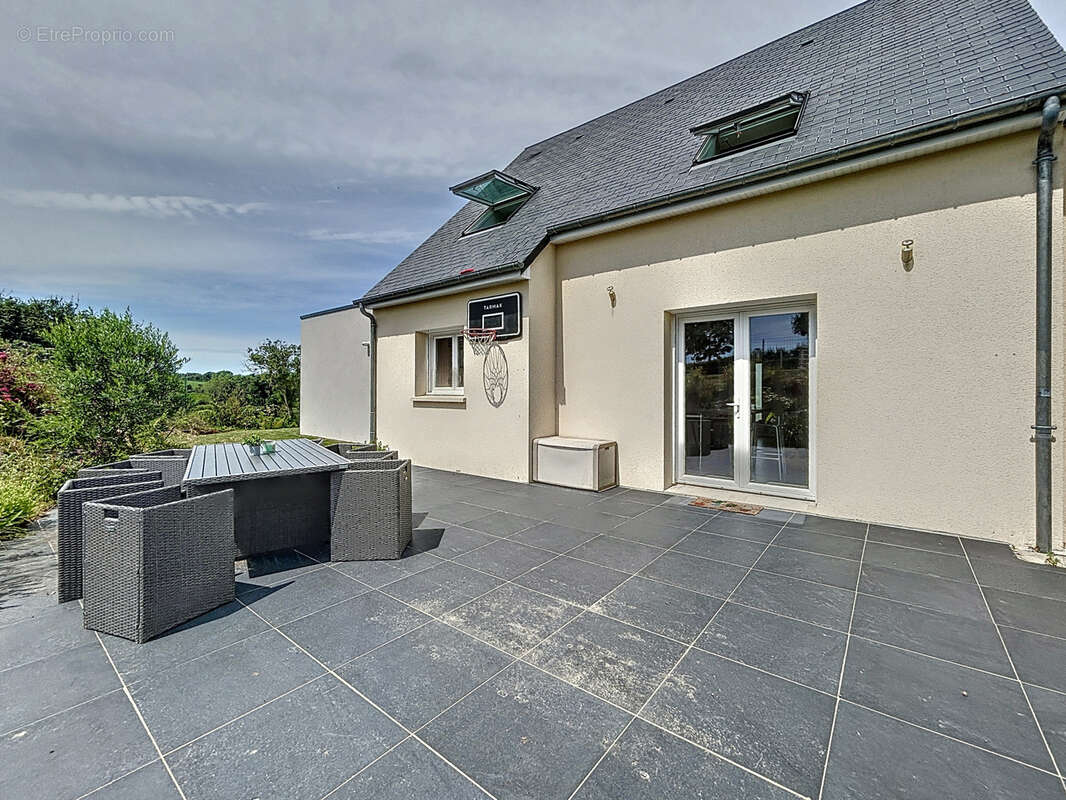 Maison à LES MOITIERS-D&#039;ALLONNE