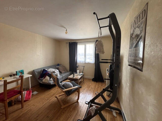 Appartement à PONT-HEBERT