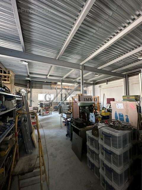 Commerce à MONTREUIL