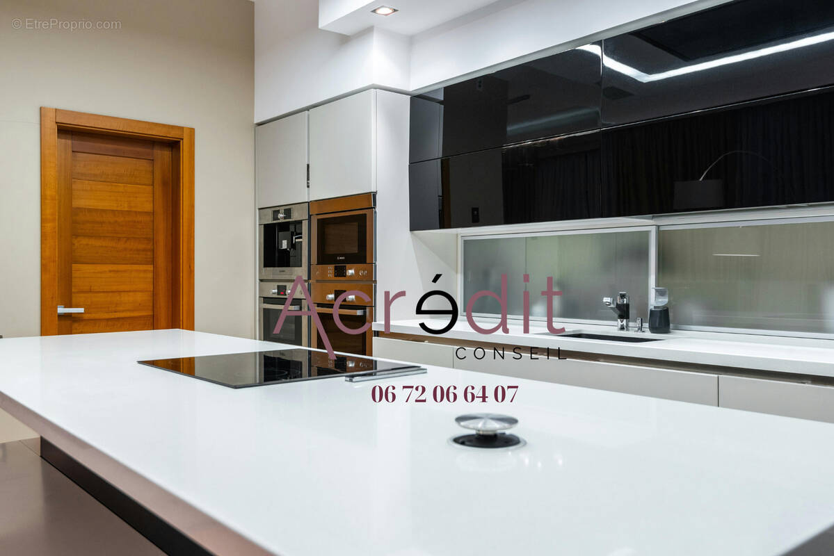 Appartement à MAUGUIO