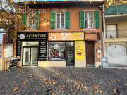 Commerce à LA TRINITE