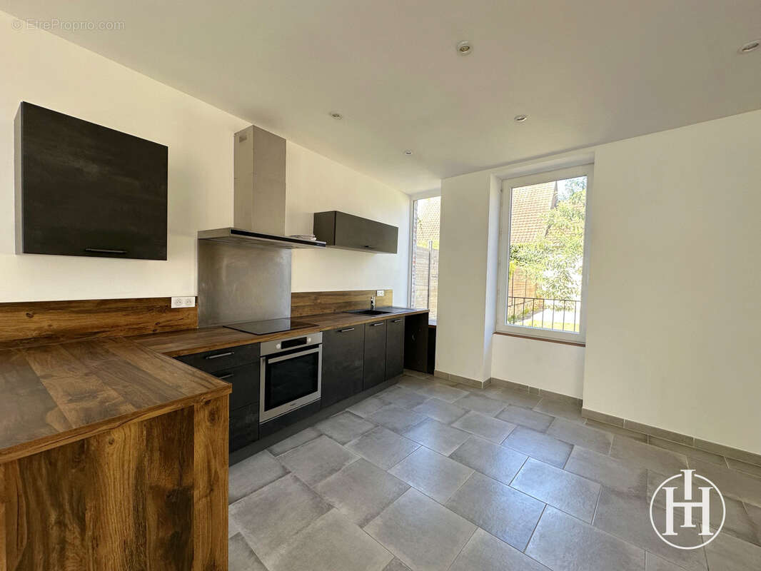 Maison à SAINT-AMAND-MONTROND