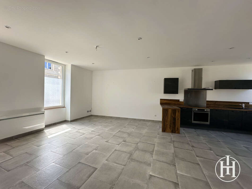 Maison à SAINT-AMAND-MONTROND