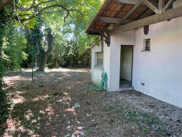 Terrain à SAINT-ANDRE-DE-SANGONIS