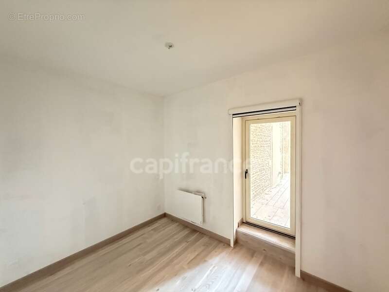 Maison à SAINT-MAURICE-DE-SATONNAY