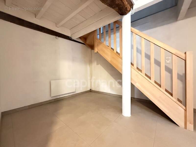 Maison à SAINT-MAURICE-DE-SATONNAY