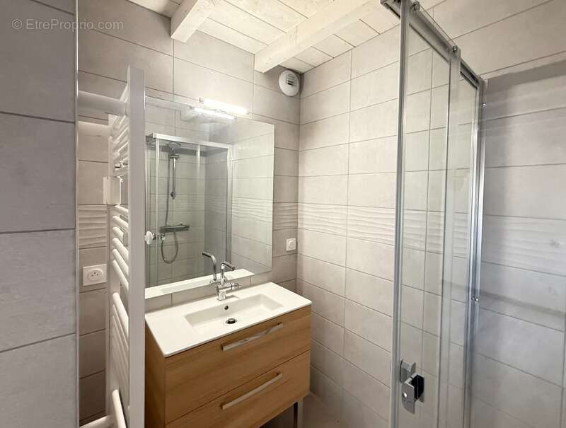 Maison à SAINT-MAURICE-DE-SATONNAY