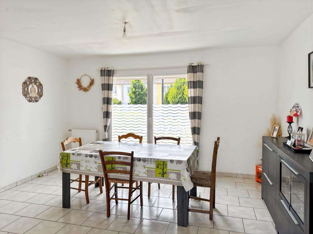 Maison à SABLE-SUR-SARTHE