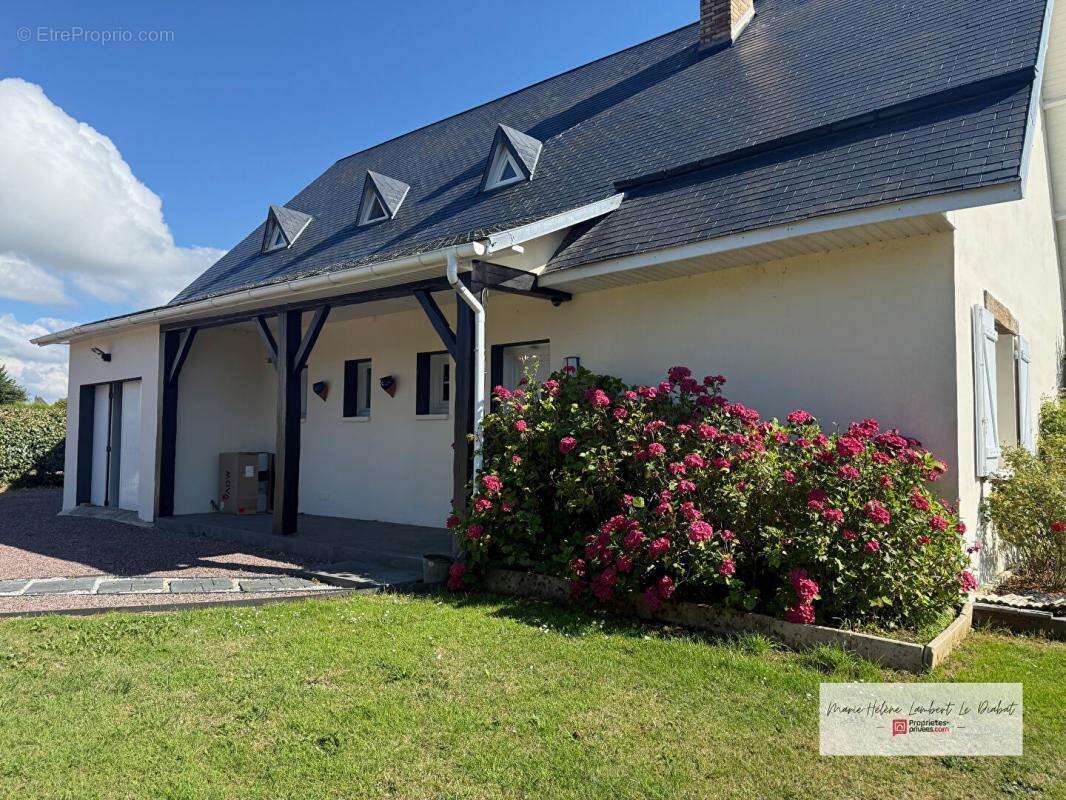 Maison à OCTEVILLE-SUR-MER