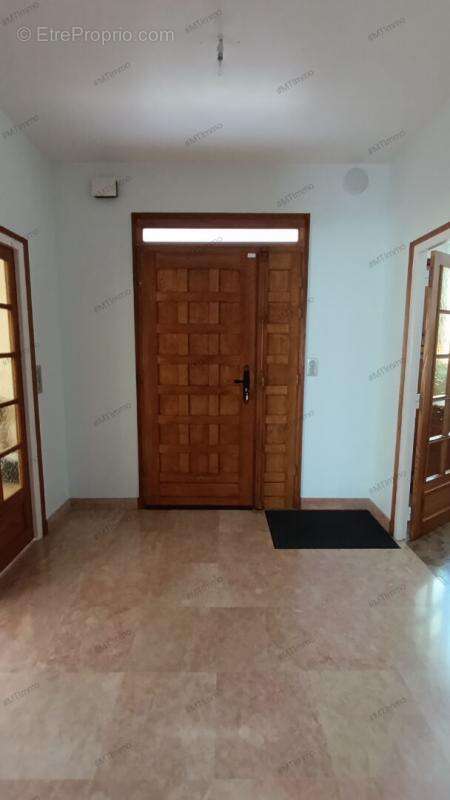 Maison à FERE-CHAMPENOISE